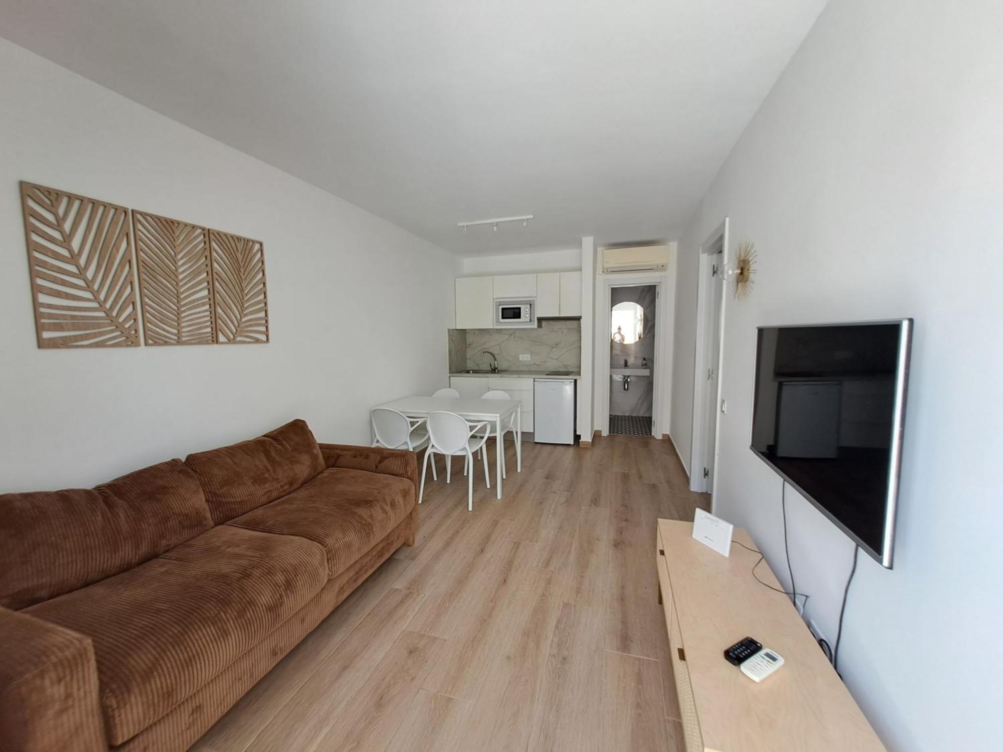 Homeforguest Apartamento Con Terraza Y Piscina En Corralejo Exterior photo