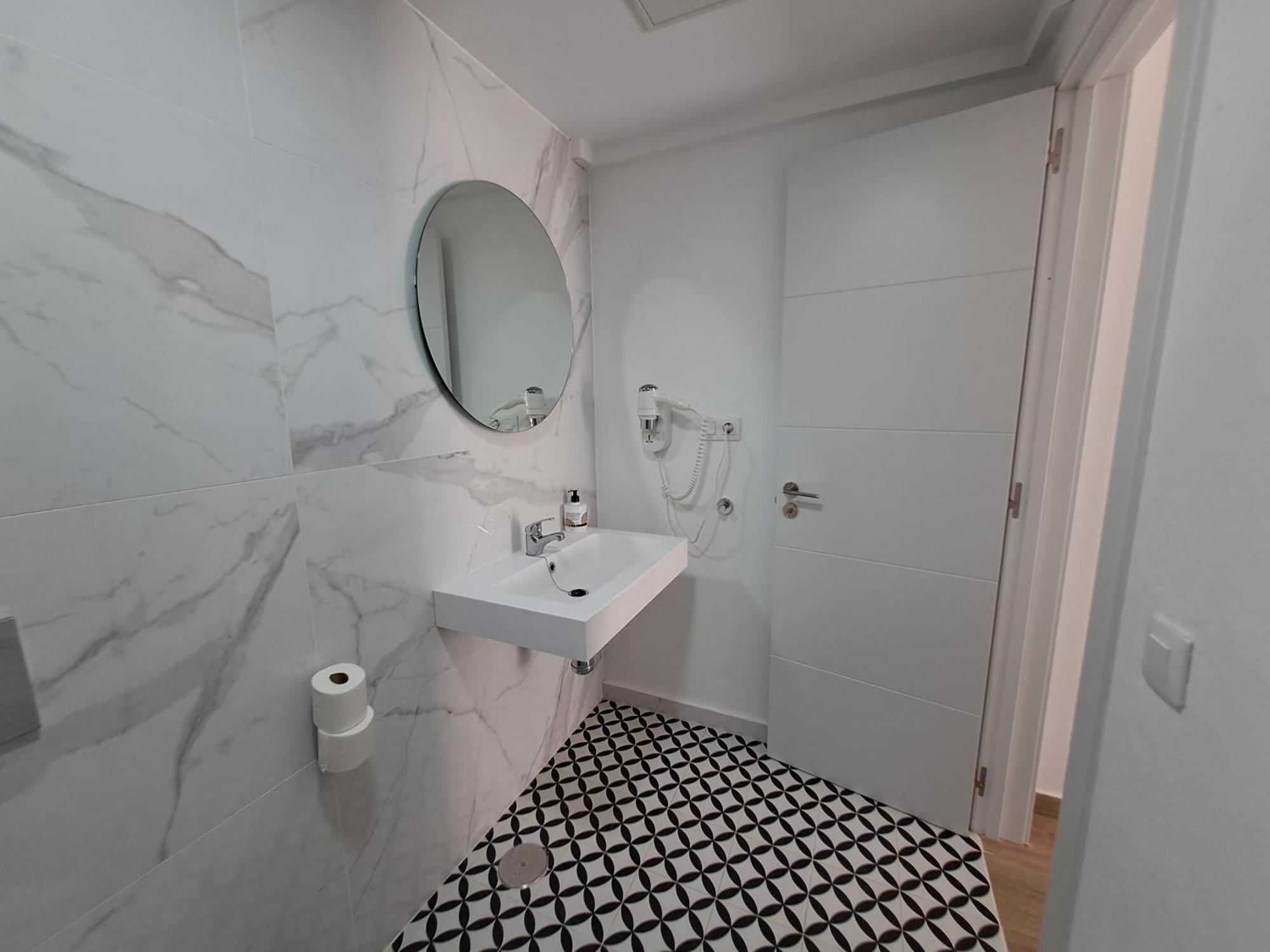 Homeforguest Apartamento Con Terraza Y Piscina En Corralejo Exterior photo
