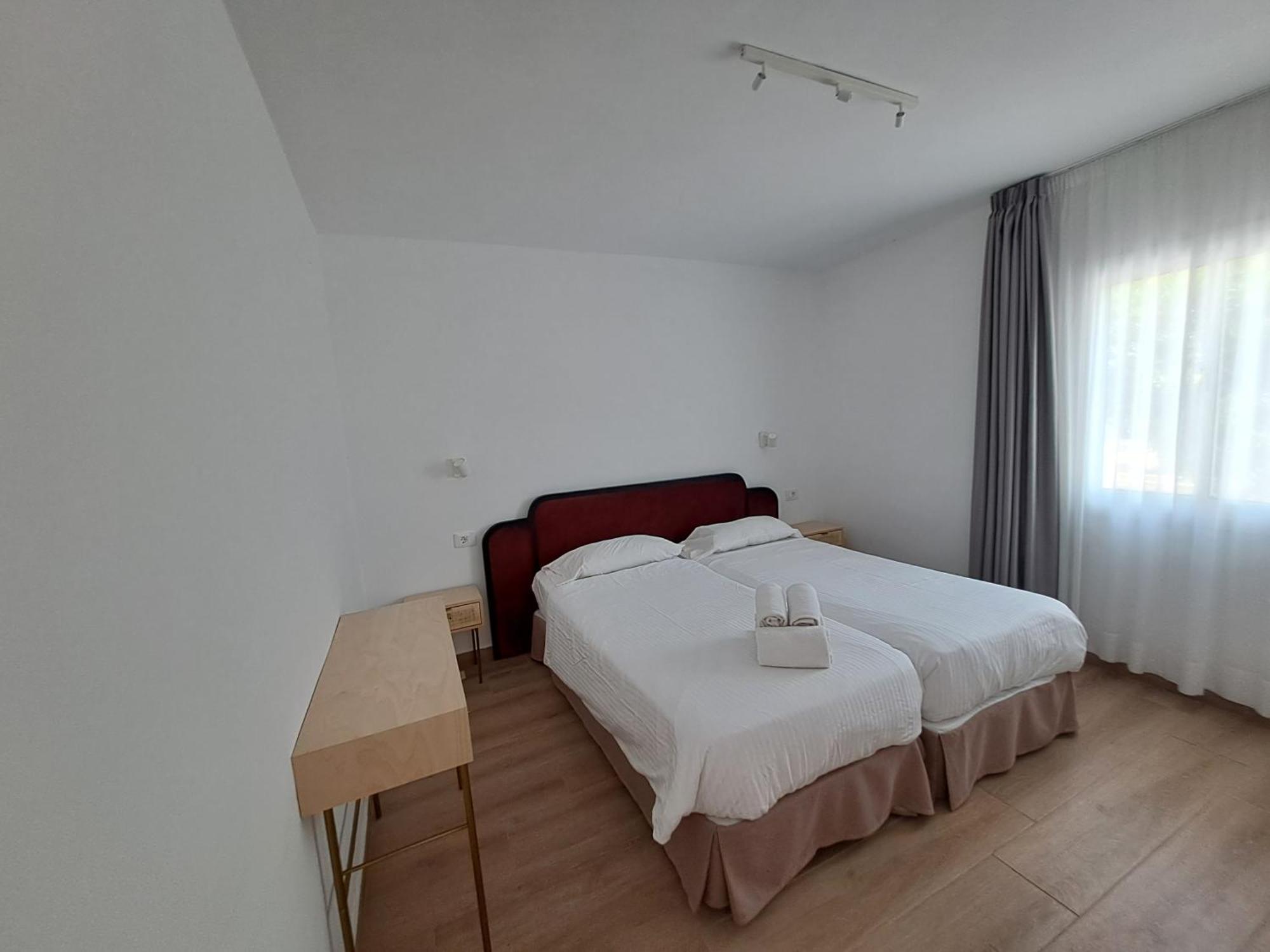 Homeforguest Apartamento Con Terraza Y Piscina En Corralejo Exterior photo